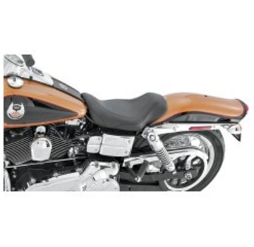 Mustang seat solo Tripper - Dyna Glide 2004-2005