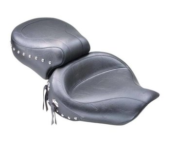 Mustang seat Wide Touring One-Piece Studded Dyna 2006-2017