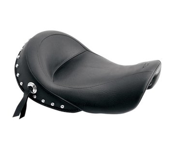 Mustang seat solo Studded With Conchos Dyna 2006-2017