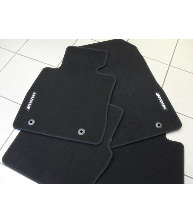Mazda 2 ab 2015 Fußmattensatz Standard original
