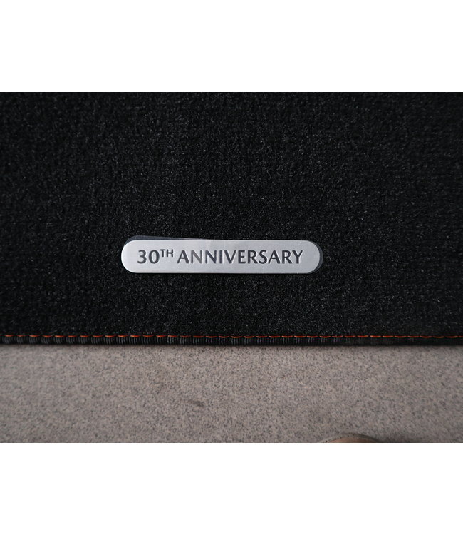 Mazda MX-5 ND 30 Jahre Fußmattensatz schwarz/racing orange  original