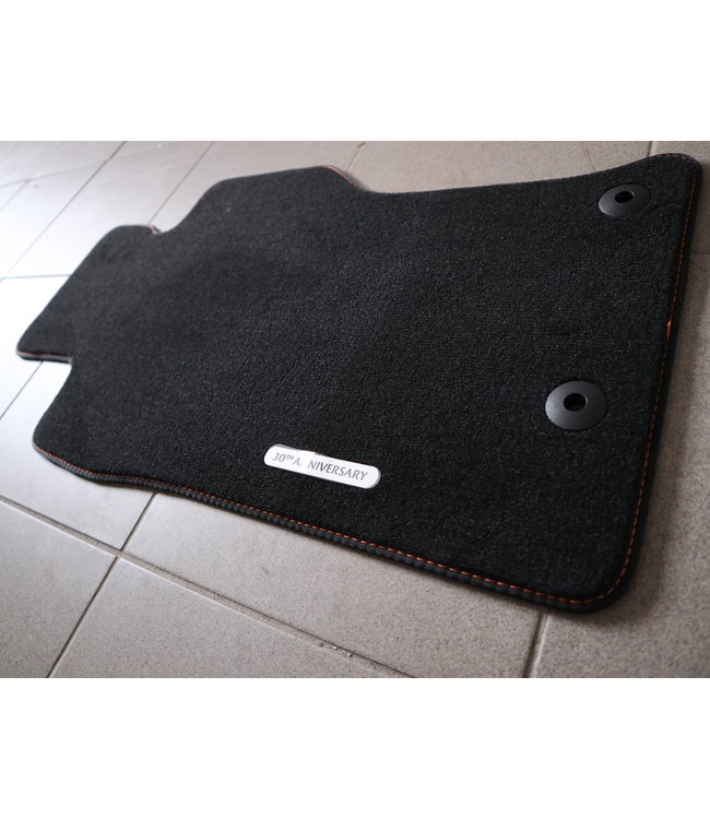 Mazda MX-5 ND 30 Jahre Fußmattensatz schwarz/racing orange  original