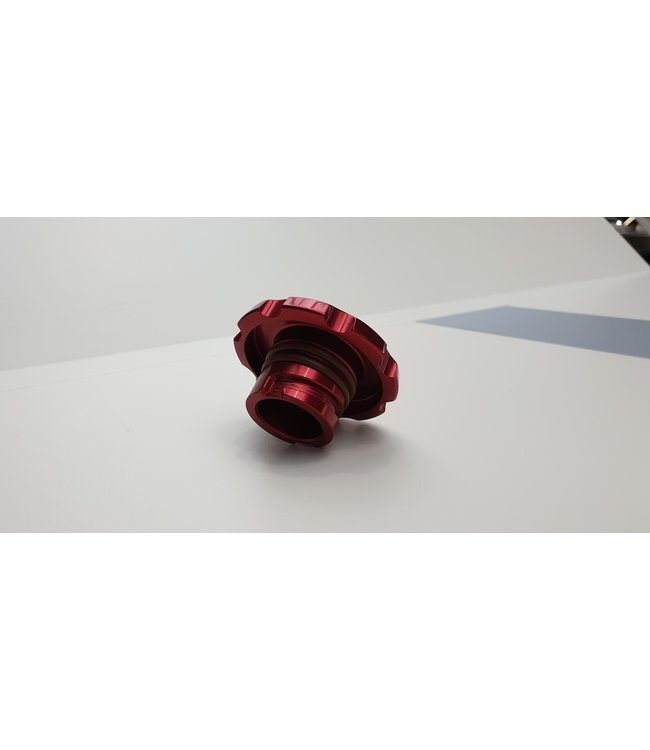 Mazda MX-5 ND/NE Cover rot mit Logo Öleinfüllstutzen Öldeckel original