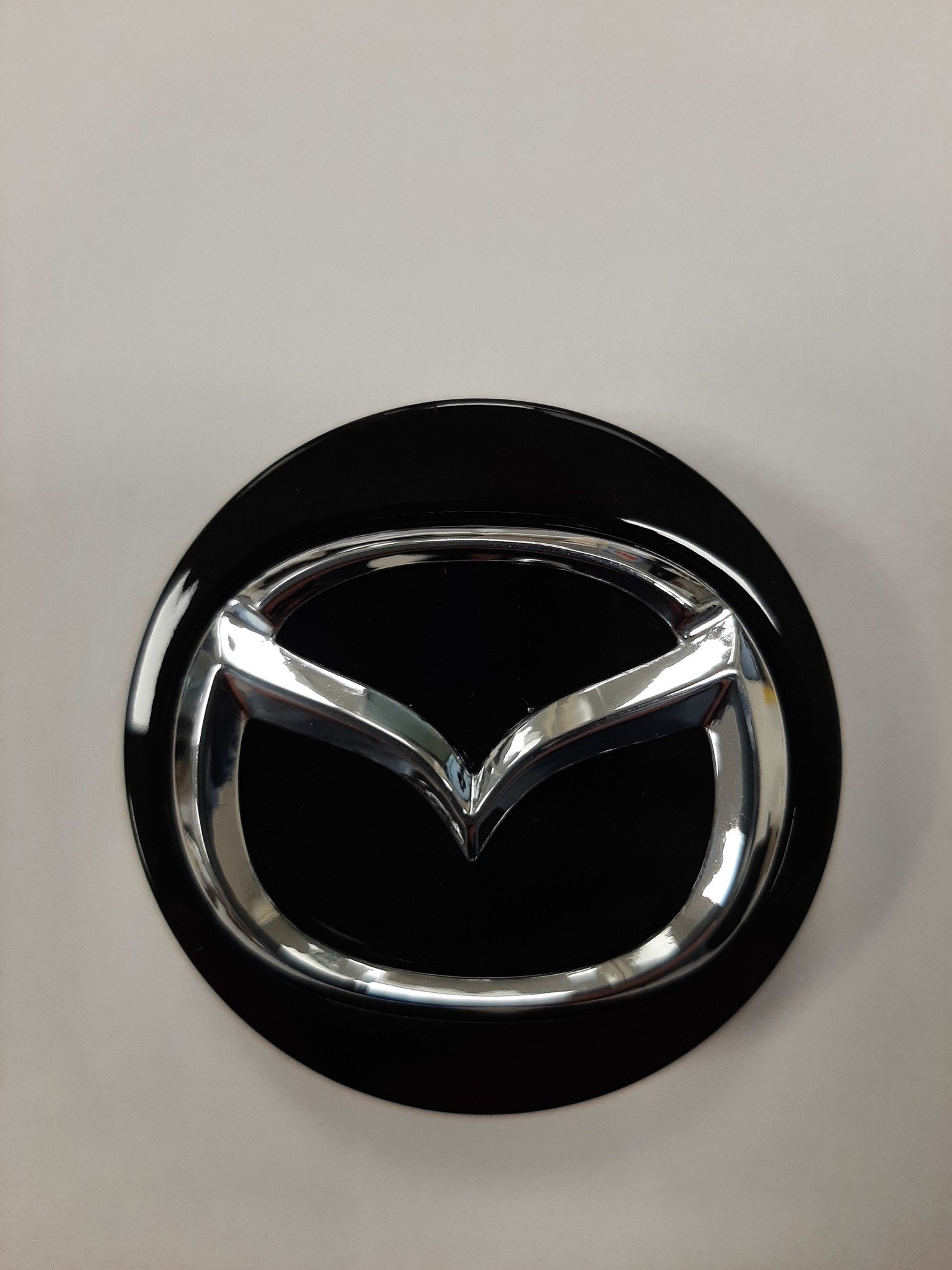 Mazda Nabendeckel Schwarz - Autohaus Prange Online Shop