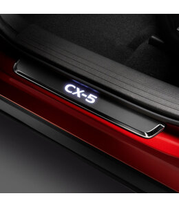 Mazda CX-5 ab2026 Einstiegsblenden, beleuchtet