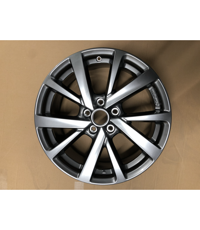 Mazda 3 BP/CX-30 DM Leichmetallfelge 7J x 18"Chrome Shadow Defekt