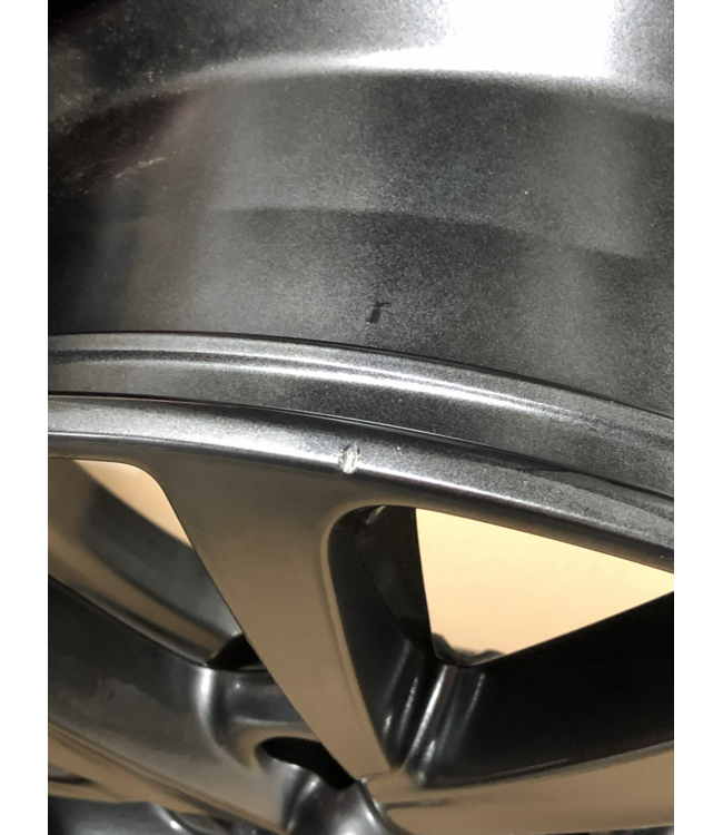 Mazda 3 BP/CX-30 DM Leichmetallfelge 7J x 18"Chrome Shadow Defekt