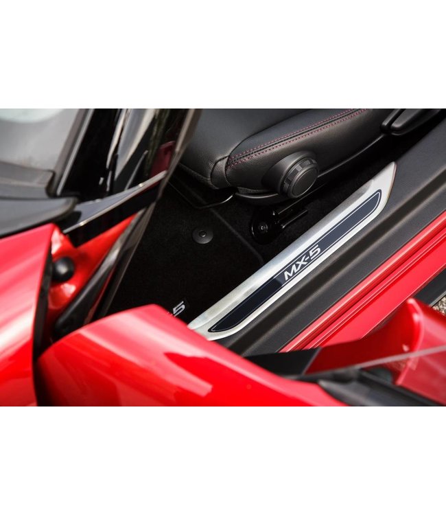 Mazda MX-5 ND/NE Edelstahl Einstiegsblenden Leisten original 2-teilig