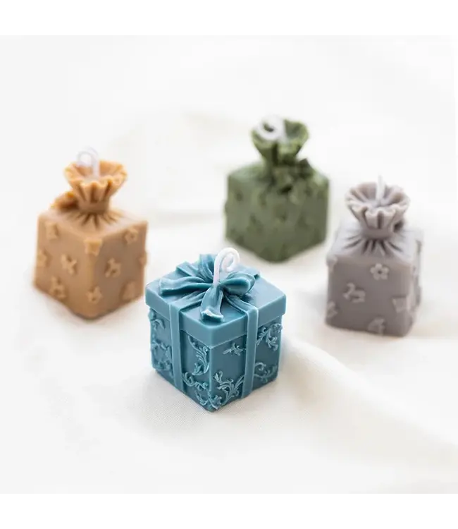 Siliconen kaarsenmal Little Present 59x48 mm - Kaarsen maken