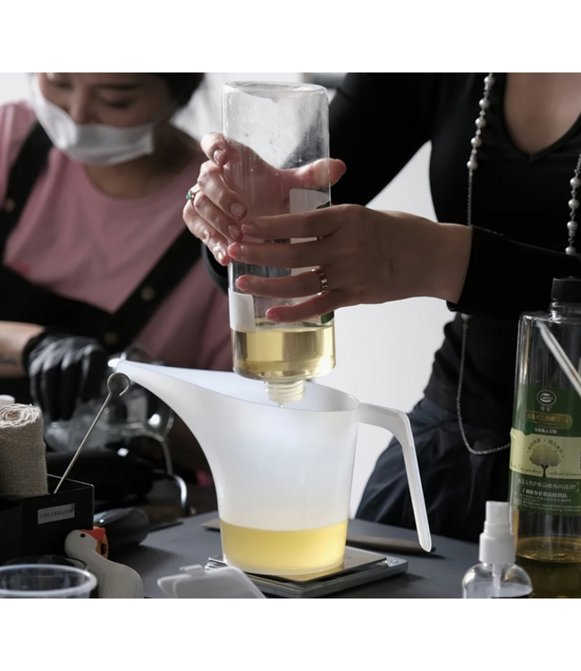 Schenkkan 1 liter – transparante kunststof maatkan