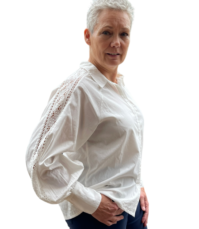 blouse met knopen en lang manchet