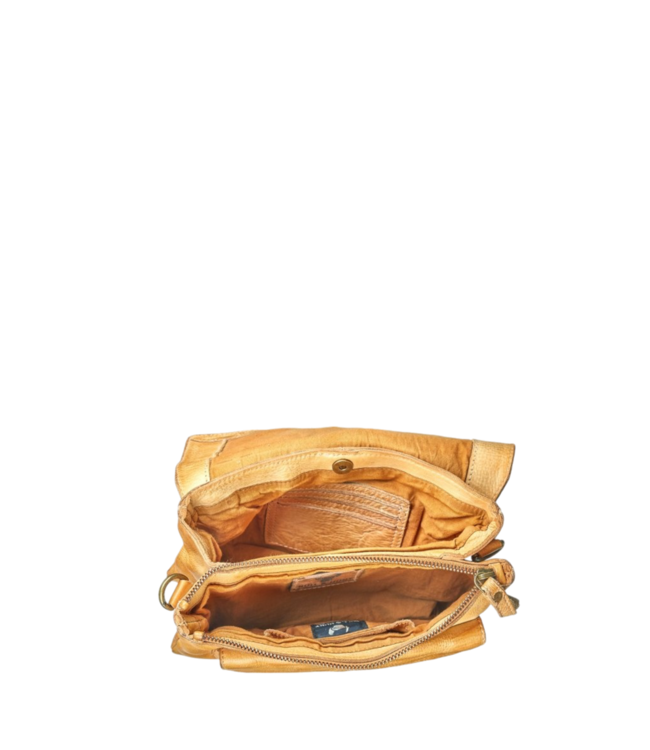 leren kleptas met metalen sluiting geel