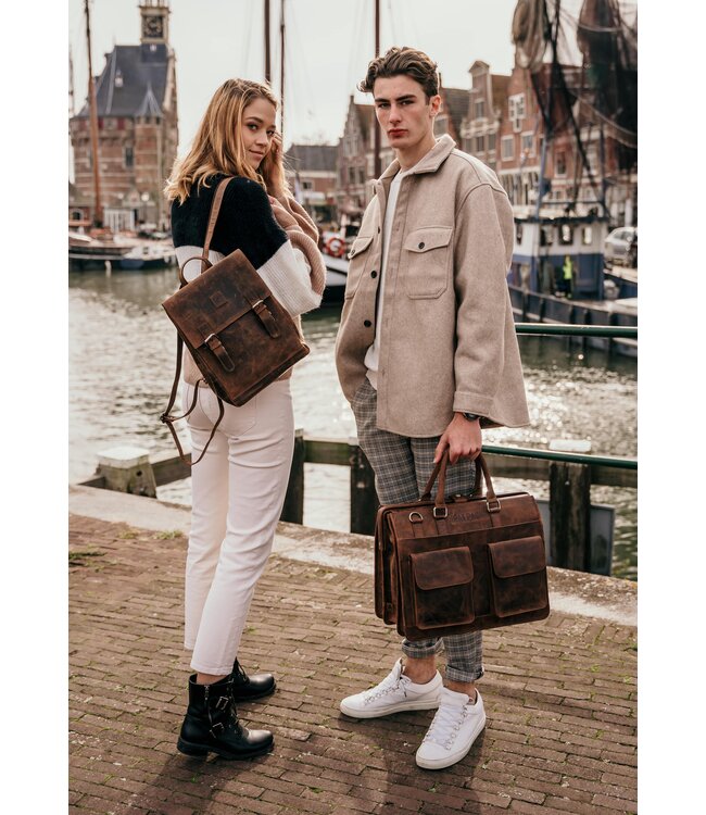 stoere en grote leren laptoptas / dokterstas 15.6 inch