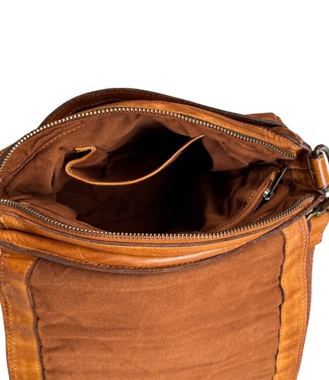 leren schoudertas dames overslag met accenten cognac