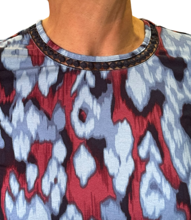 dames blouson shirt gevlamd blauw- rood