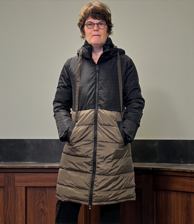 lange dames jas met dubbele ritssluiting zwart- taupe