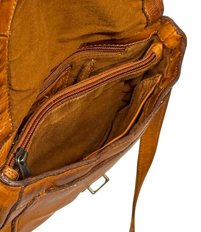 kleine leren schoudertas gevlochten cognac