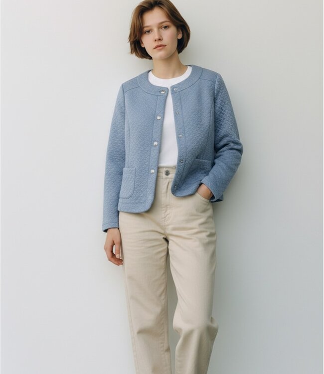 chique dames jasje met knopen en ronde hals blauw Brandtex