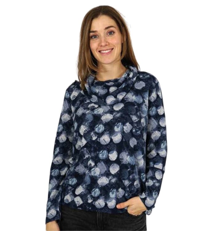 zachte dames pullover met hangcol en print blauw Gabriella K.
