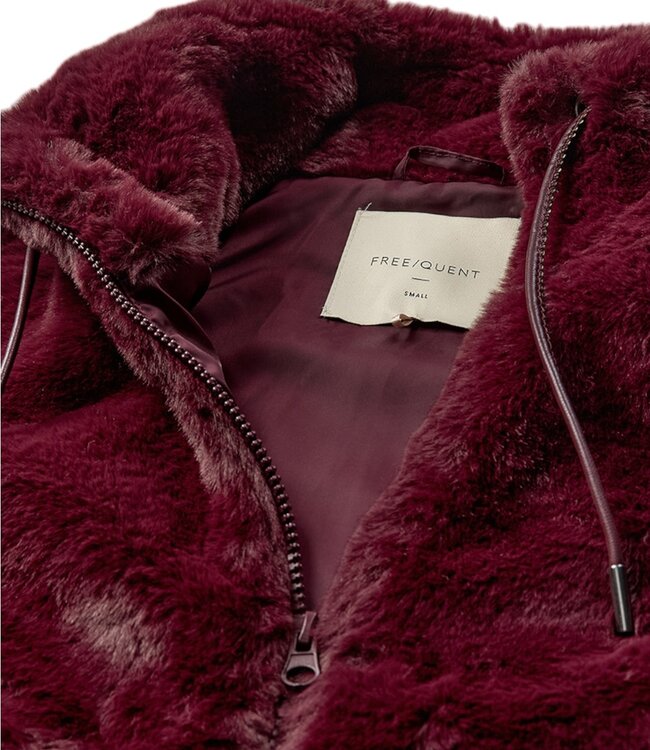 zachte dames bodywarmer / gilet " FONY " bordeaux- rood Freequent