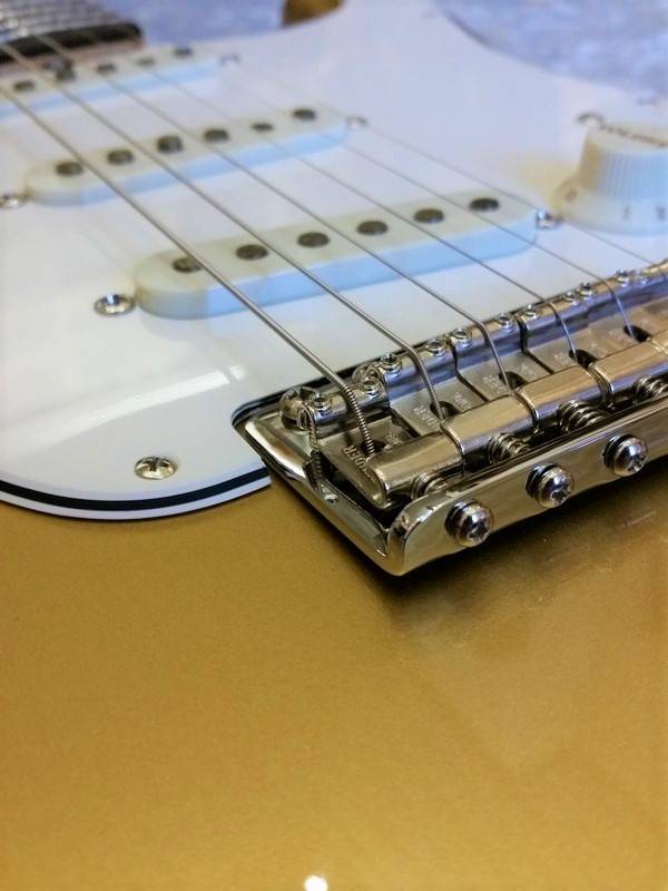 Fender Fender Custom Shop '65 Stratocaster NOS Aztec Gold 2017