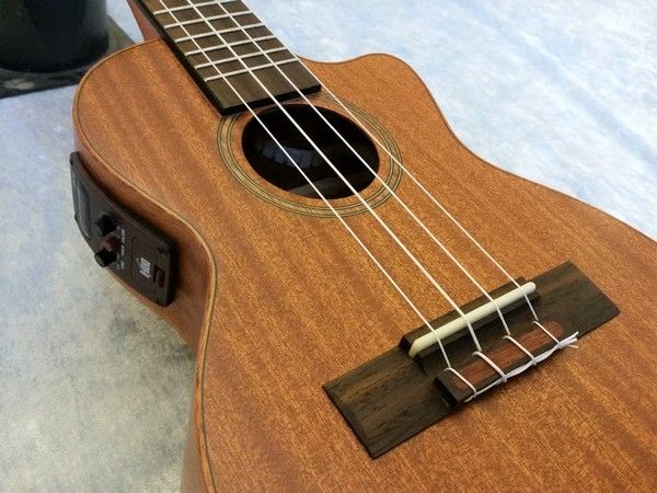 Leho Leho Concerto Ukulele LHUC-ASM-CE w/pickup