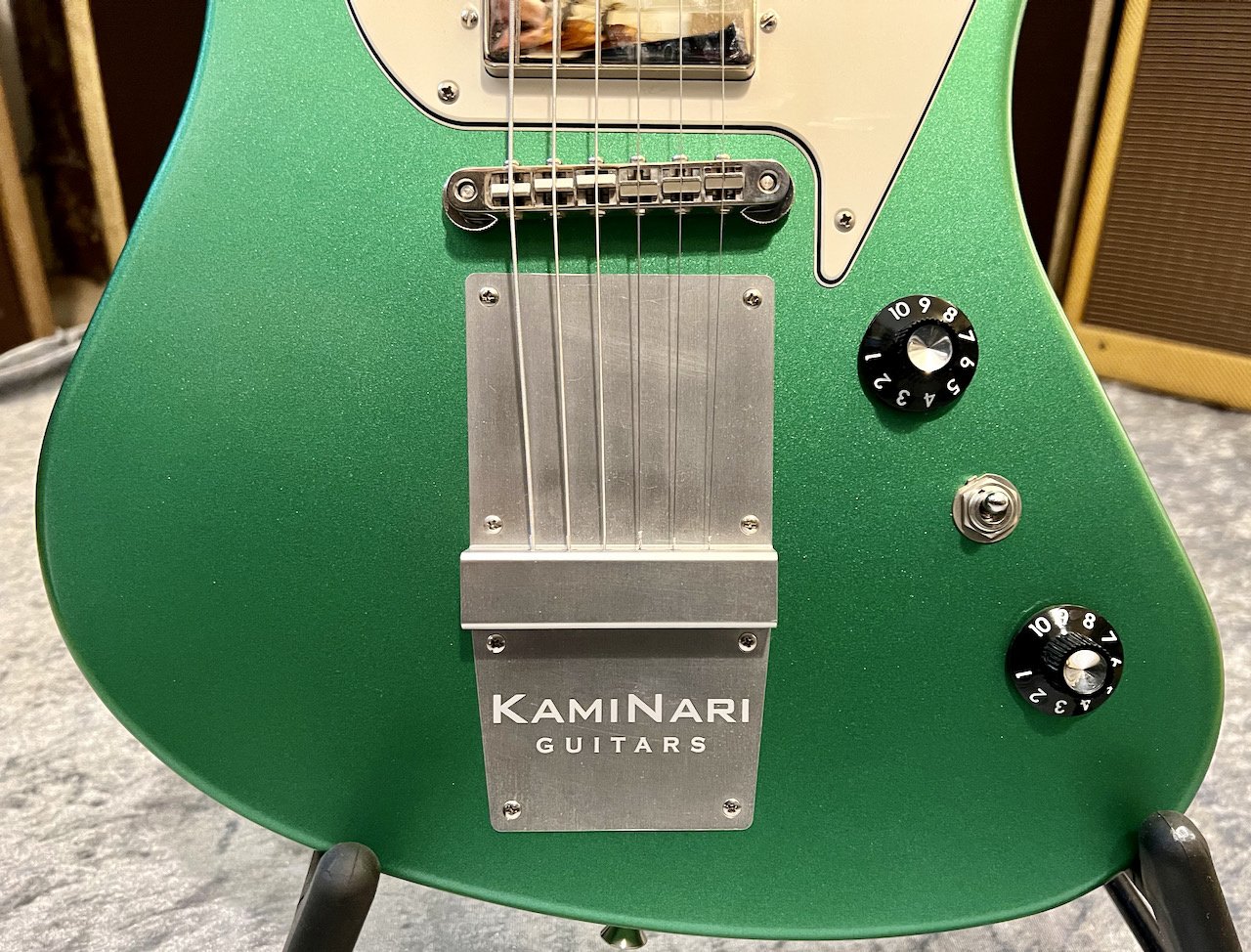 Kaminari Kaminari History Cygnet KH-CYGNET Apple Green Metallic, DiMarzio Pups, Incl. Gigbag