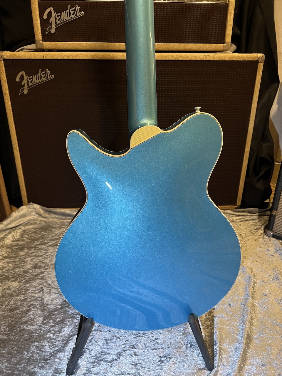 Eastman (PRICE DROP!) Eastman Romeo LA Celestine Blue finish