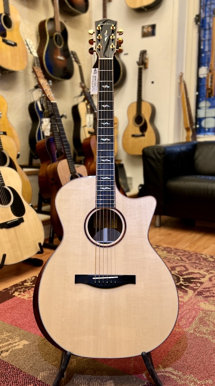 Eastman Eastman AC522CE