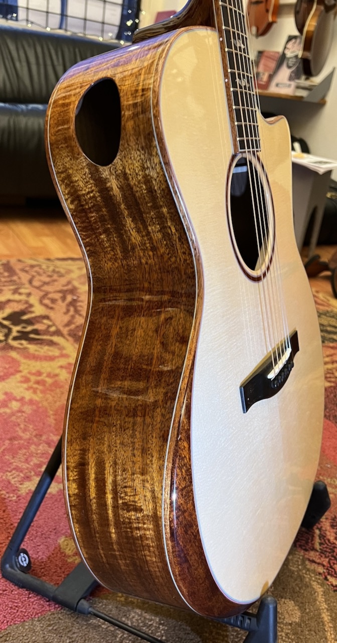 Eastman Eastman AC522CE