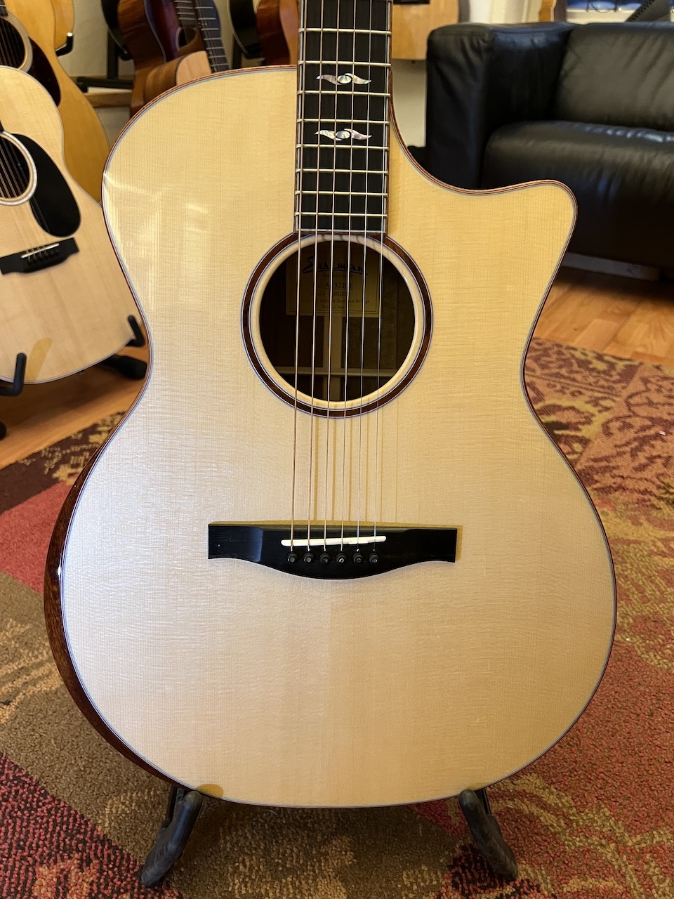 Eastman Eastman AC522CE