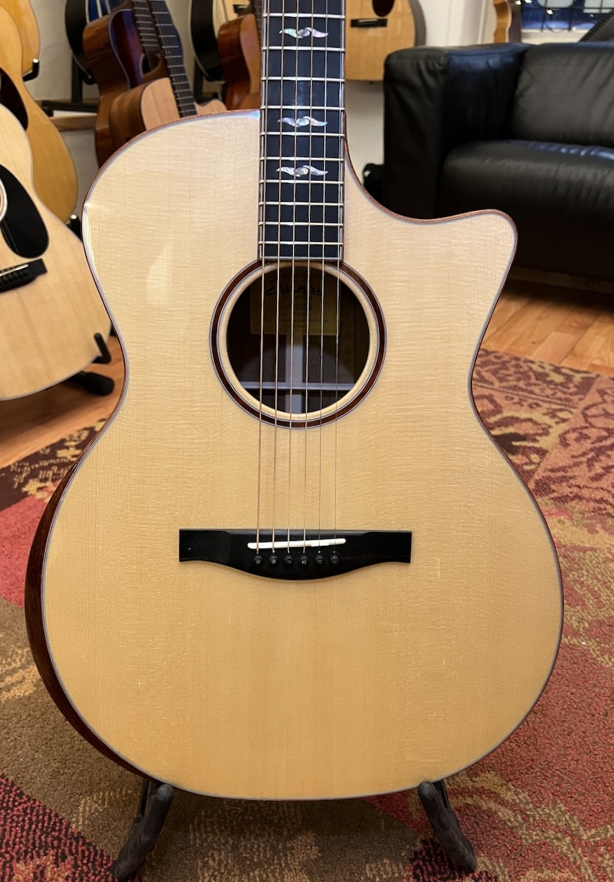 Eastman Eastman AC522CE