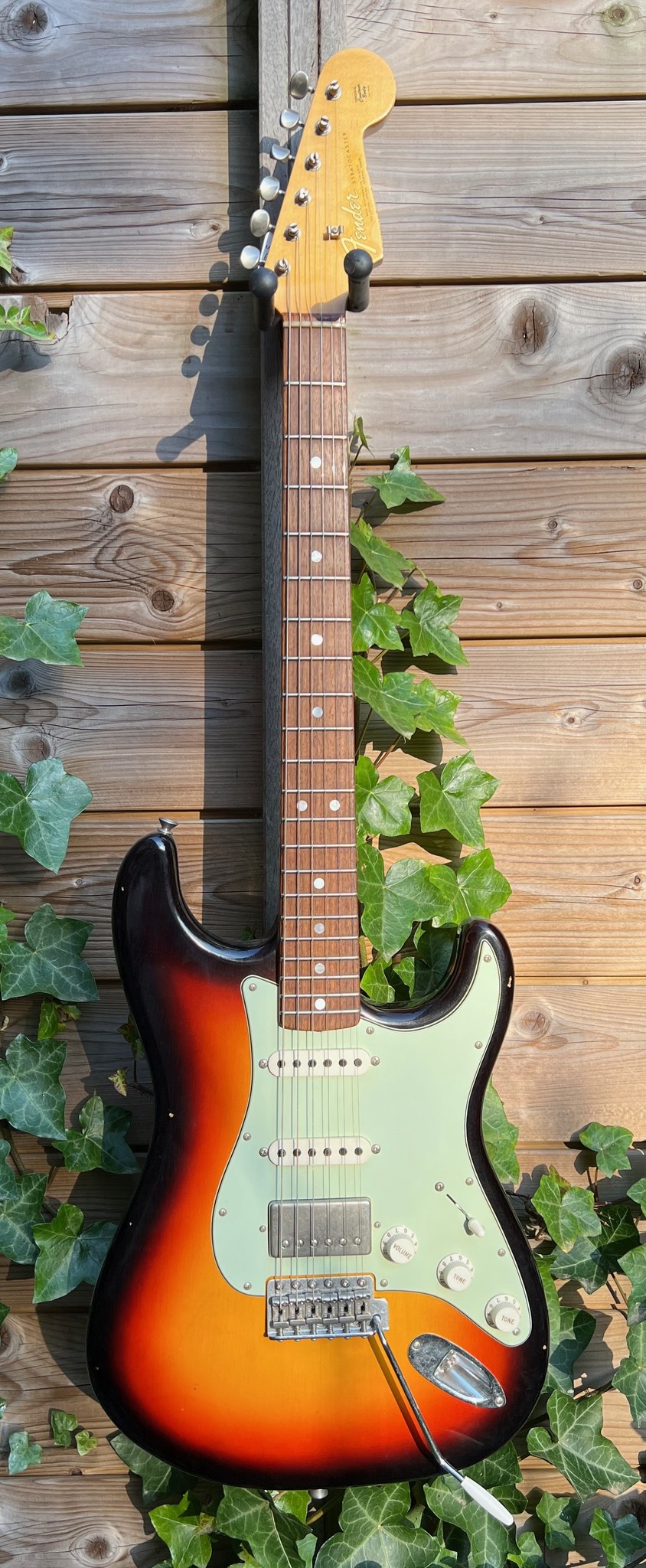 Fender Fender Custom Shop '65 Journeyman Strat HSS SB