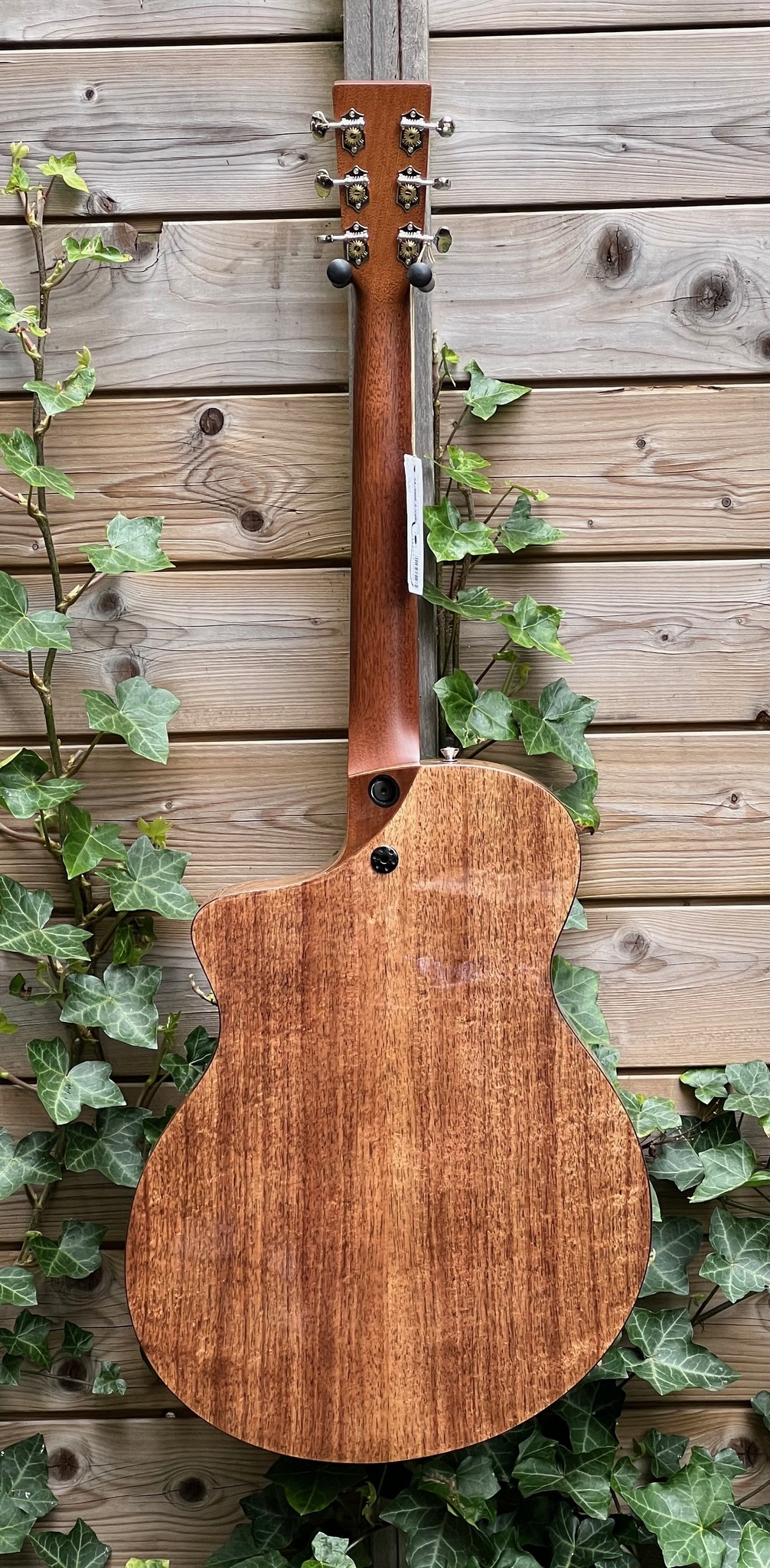 C. F. Martin & Co. Martin SC-13E Road Series