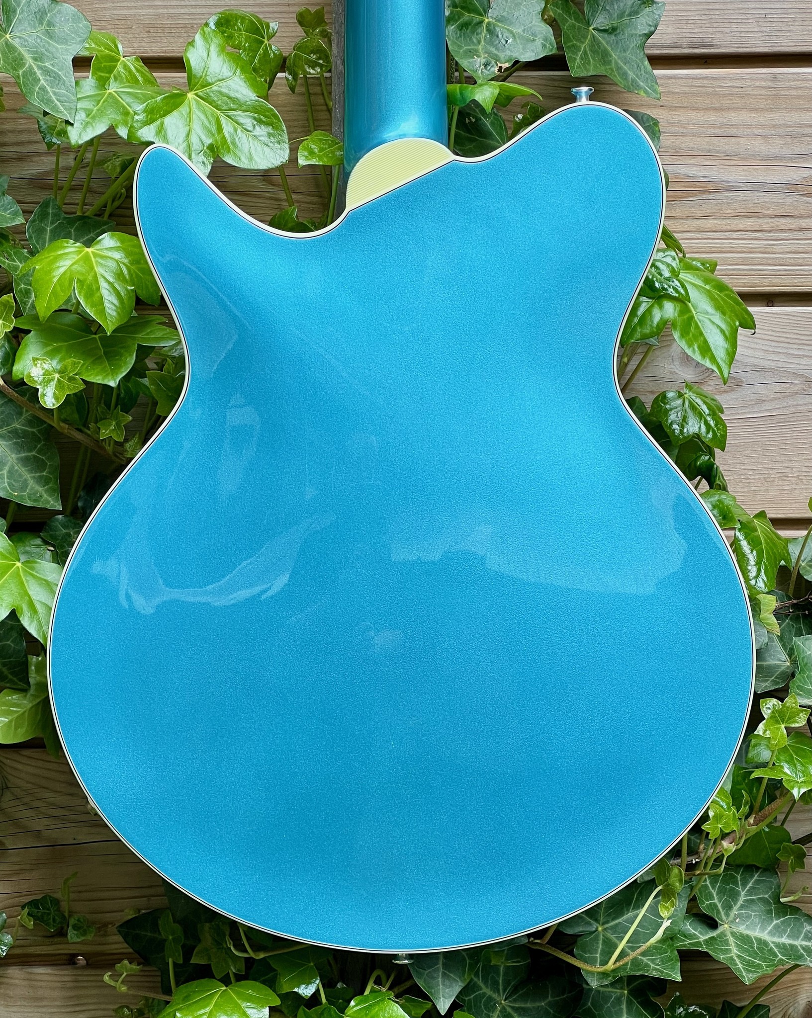 Eastman (PRICE DROP!) Eastman Romeo LA Celestine Blue finish