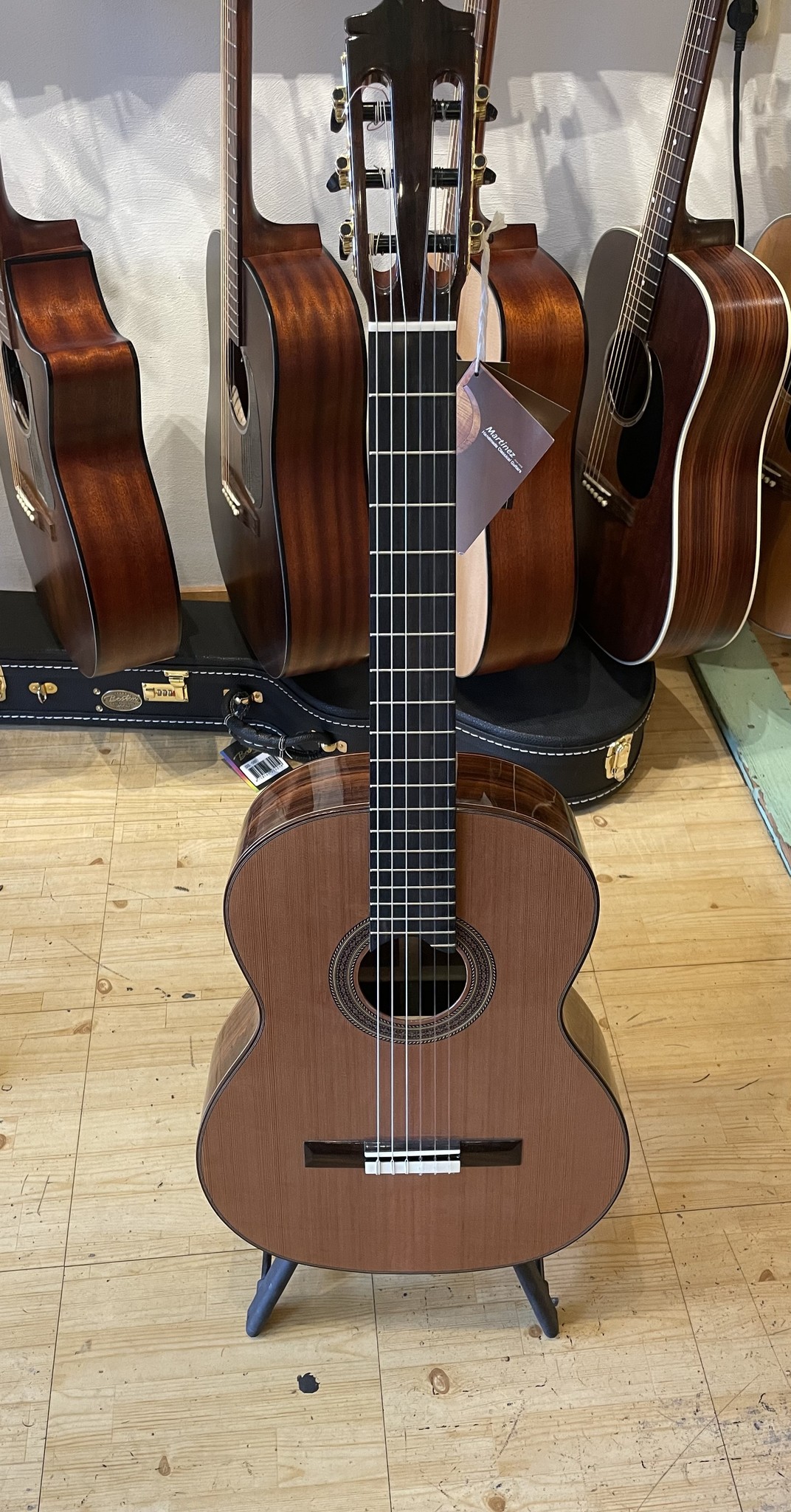 Martinez (AFGEPRIJSD) Martinez MC-98C