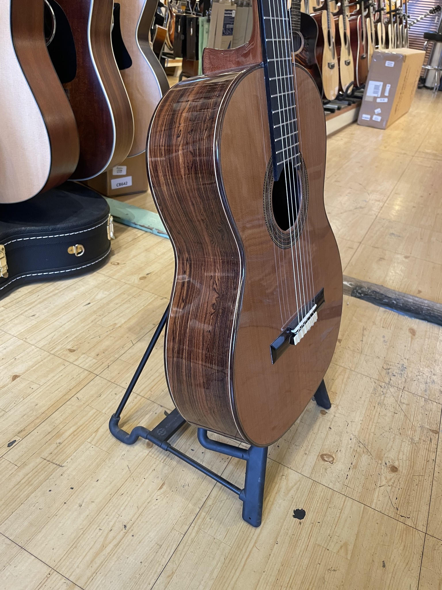 Martinez (AFGEPRIJSD) Martinez MC-98C