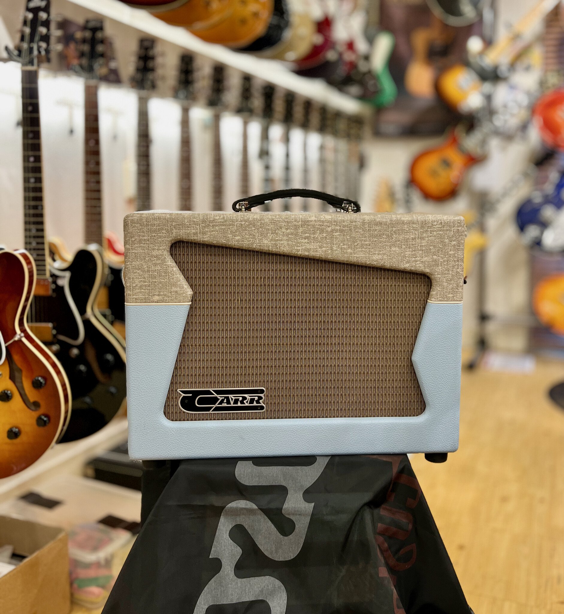 Carr (AFGEPRIJSD!) Carr Skylark 1x12" Tube Combo Slub/Sonic Blue