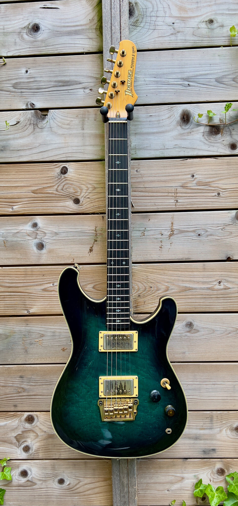 Ibanez 1983 Ibanez Roadstar II Steve Lukather RS1010SL