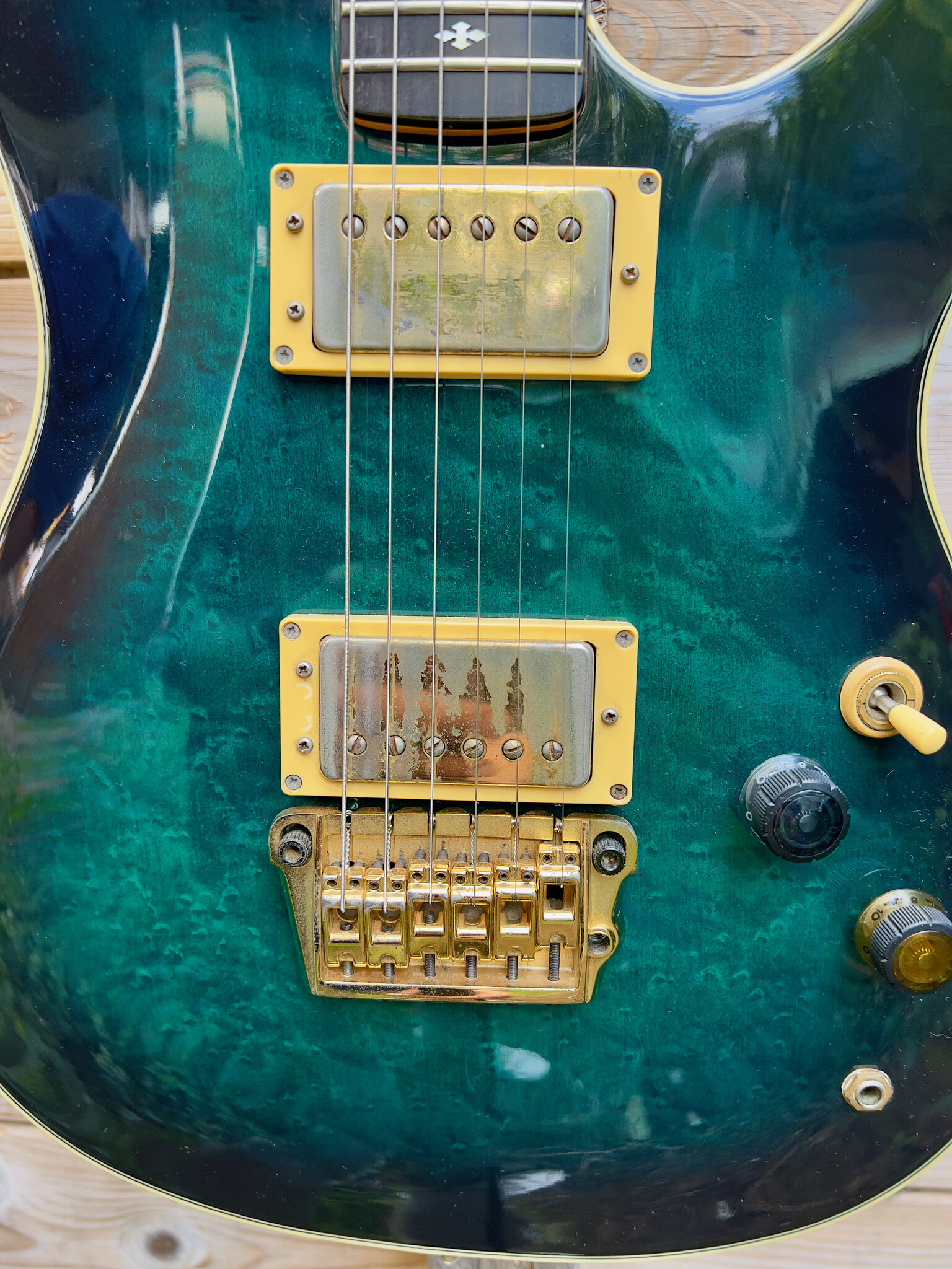 Ibanez 1983 Ibanez Roadstar II Steve Lukather RS1010SL