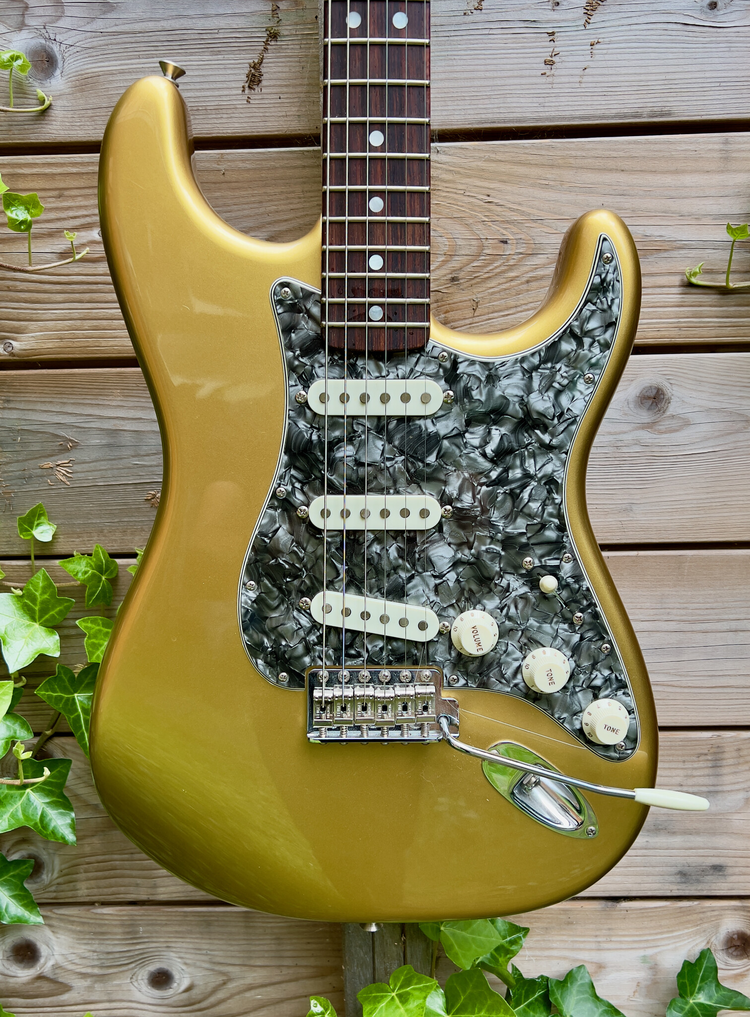 Fender Fender Custom Shop 1965 Stratocaster NOS Aztec Gold