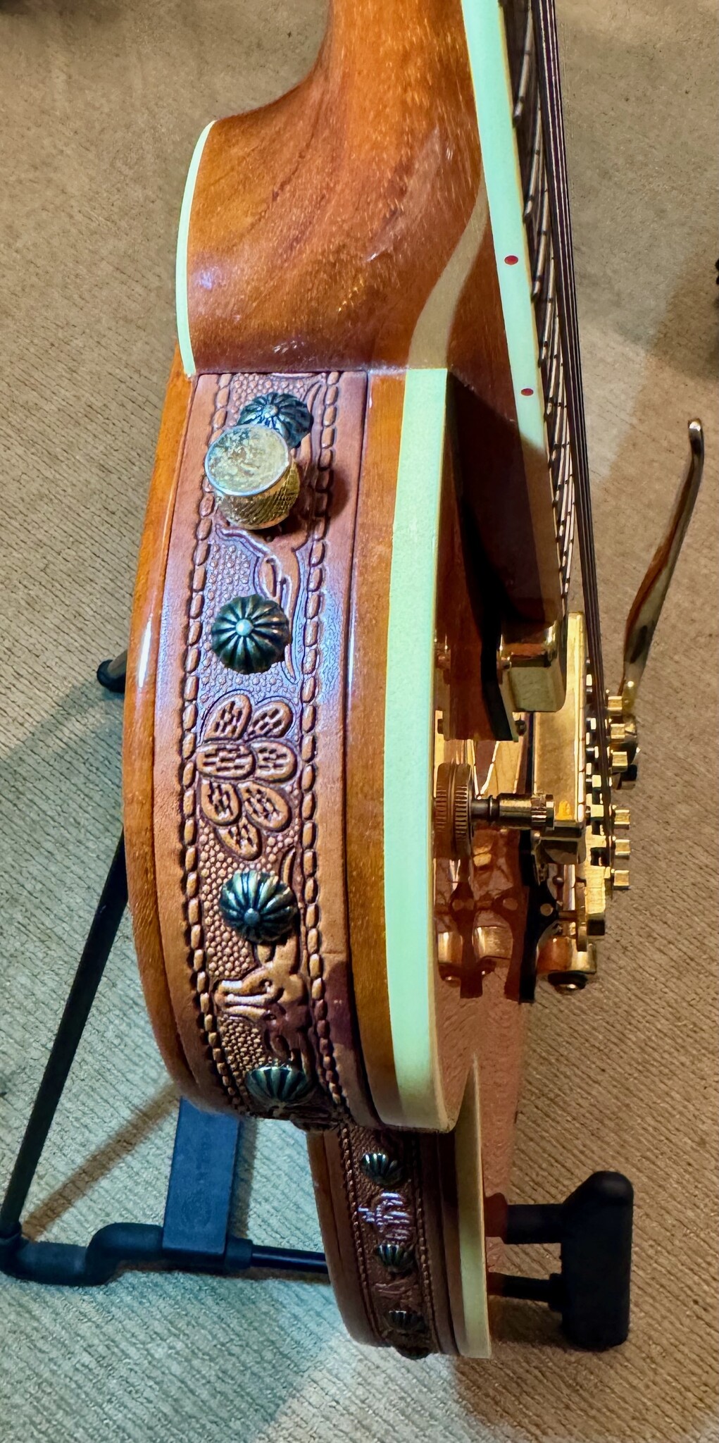Gretsch (ON HOLD!) Gretsch Roundup G6121  W + Melita Bridge