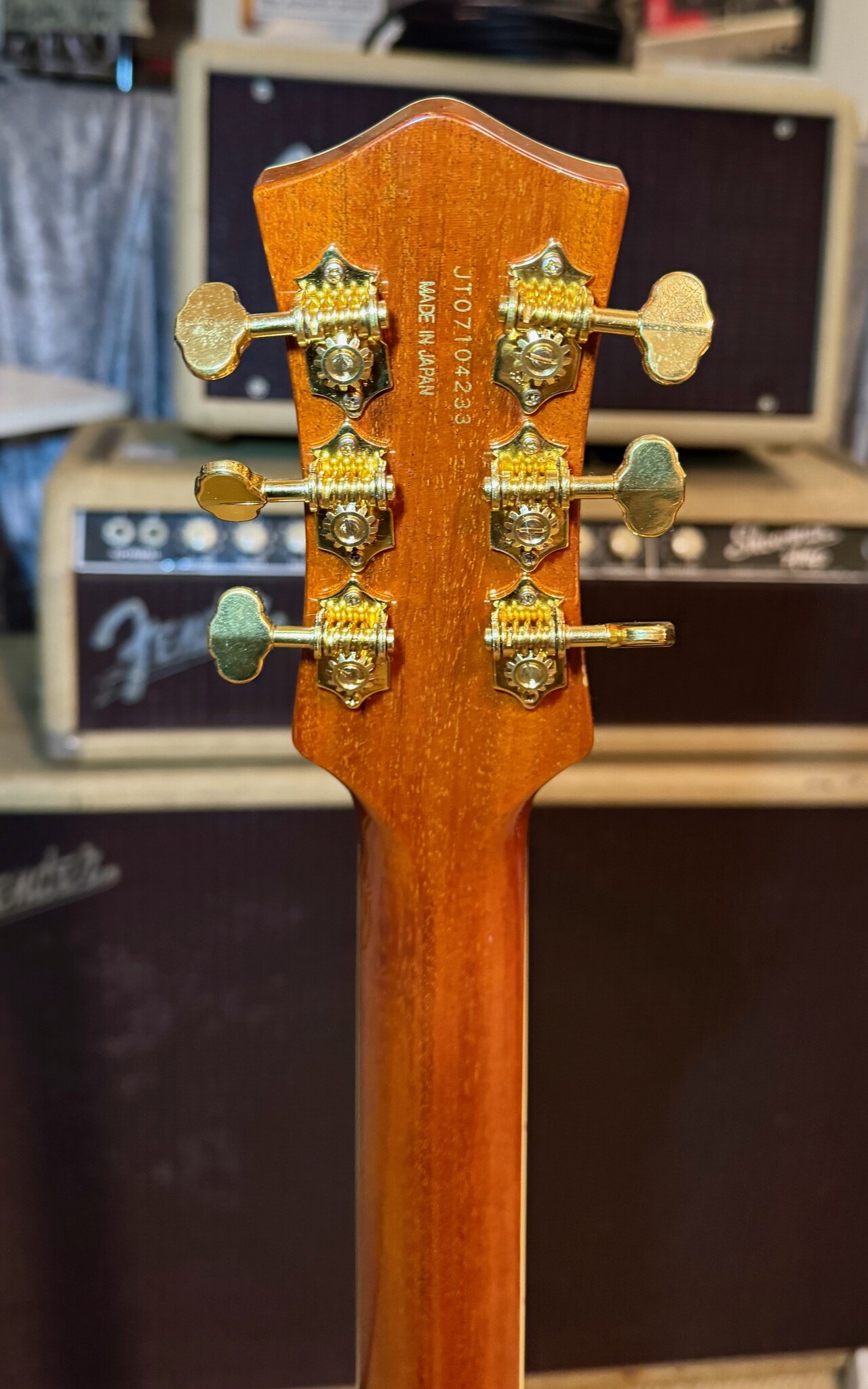 Gretsch (ON HOLD!) Gretsch Roundup G6121  W + Melita Bridge