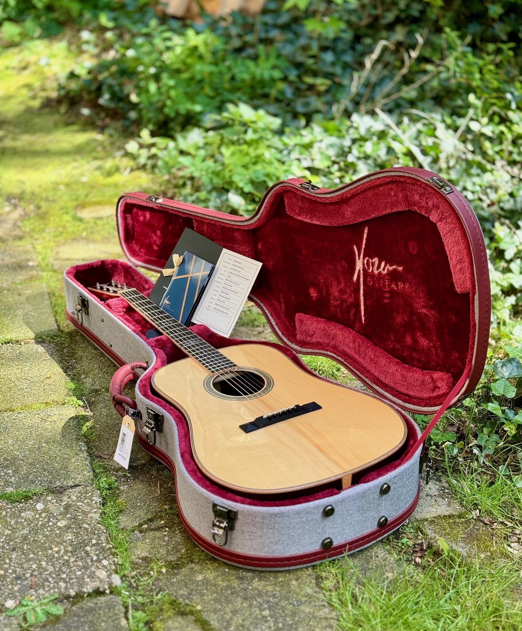 Hozen Guitars (AFGEPRIJSD) Hozen Guitars Red Label GE "Golden Era" Dreadnought