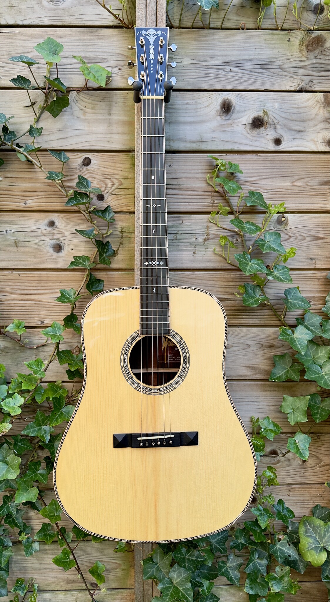 Hozen Guitars (AFGEPRIJSD) Hozen Guitars Red Label GE "Golden Era" Dreadnought