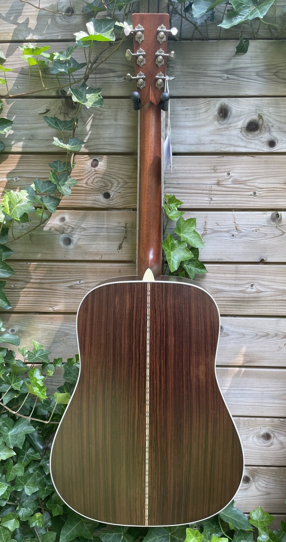 C. F. Martin & Co. (AFGEPRIJSD!) Martin D-28 Street Legend