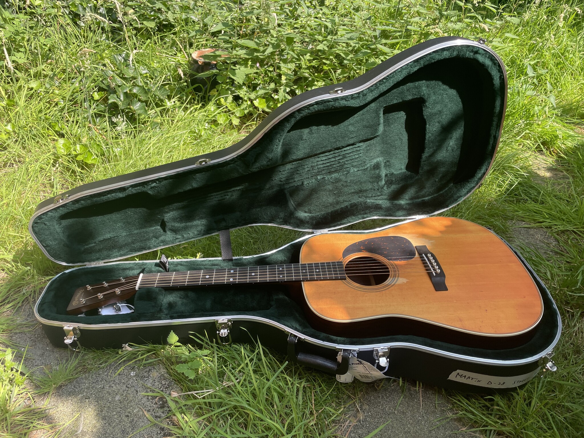 C. F. Martin & Co. (SALE!) Martin D-28 Street Legend