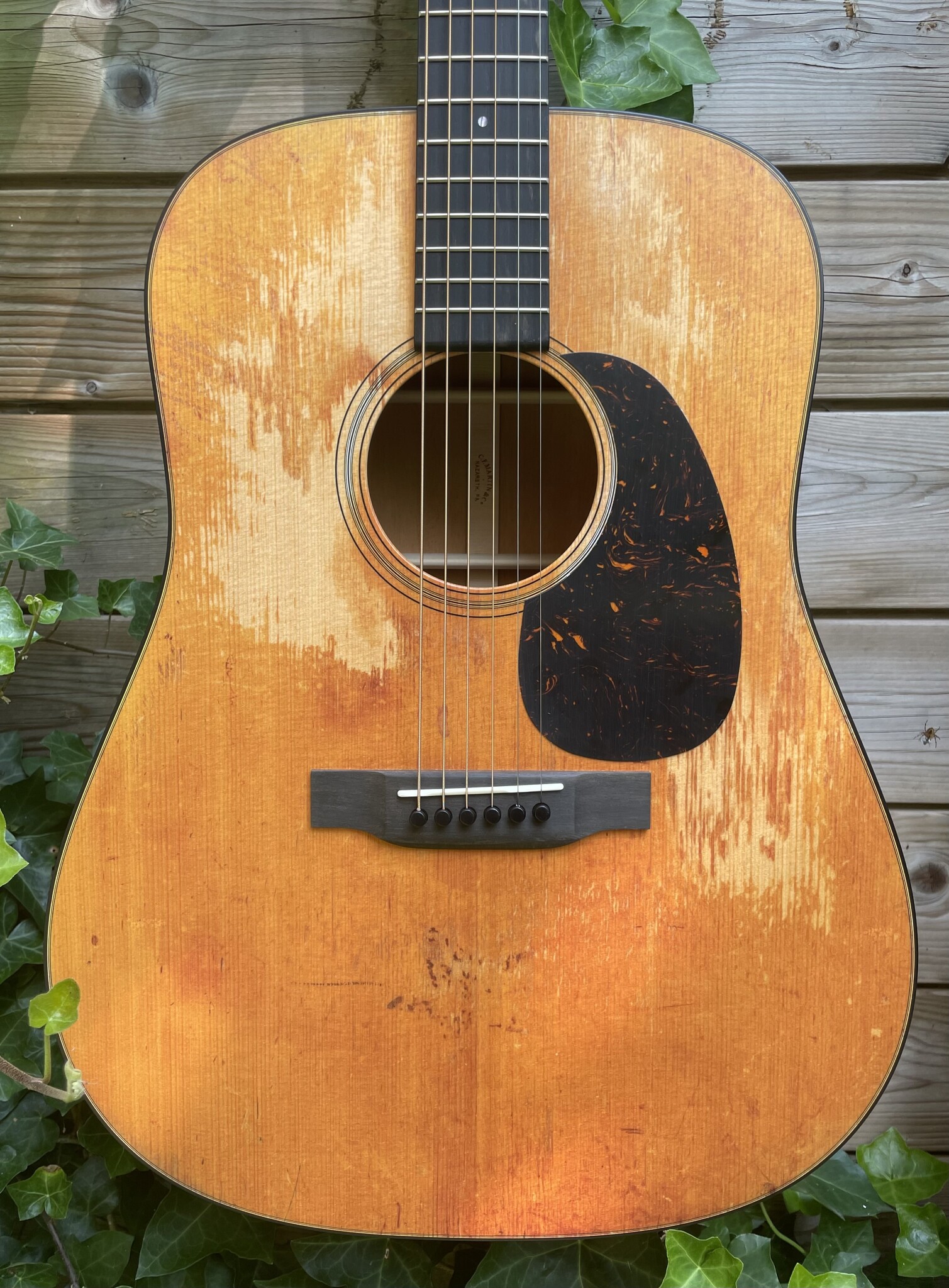 C. F. Martin & Co. (AFGEPRIJSD!) Martin D-18 Street Legend