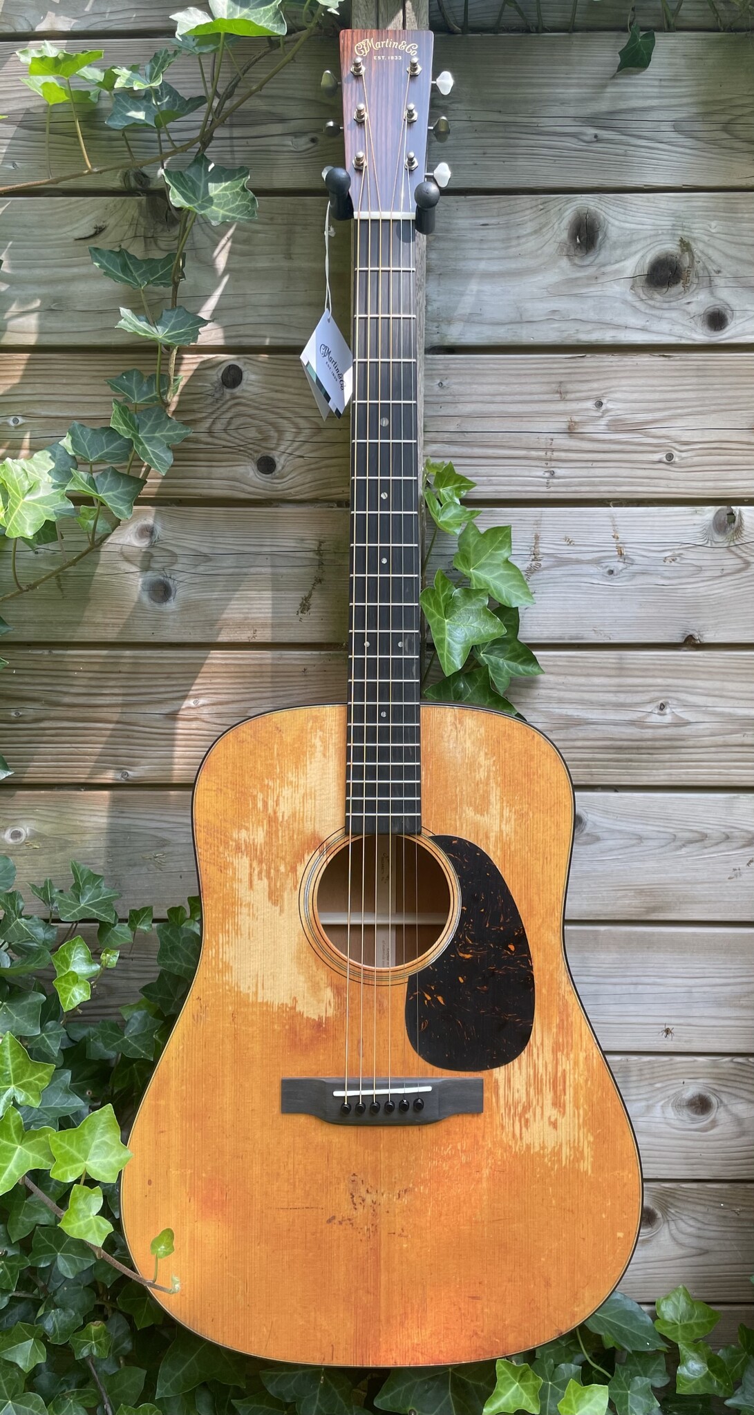 C. F. Martin & Co. (AFGEPRIJSD!) Martin D-18 Street Legend