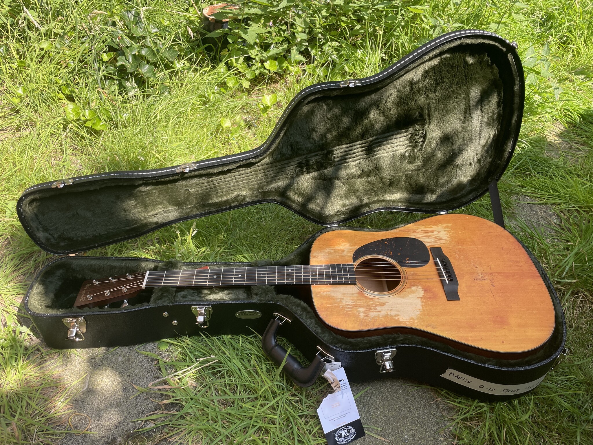 C. F. Martin & Co. (AFGEPRIJSD!) Martin D-18 Street Legend